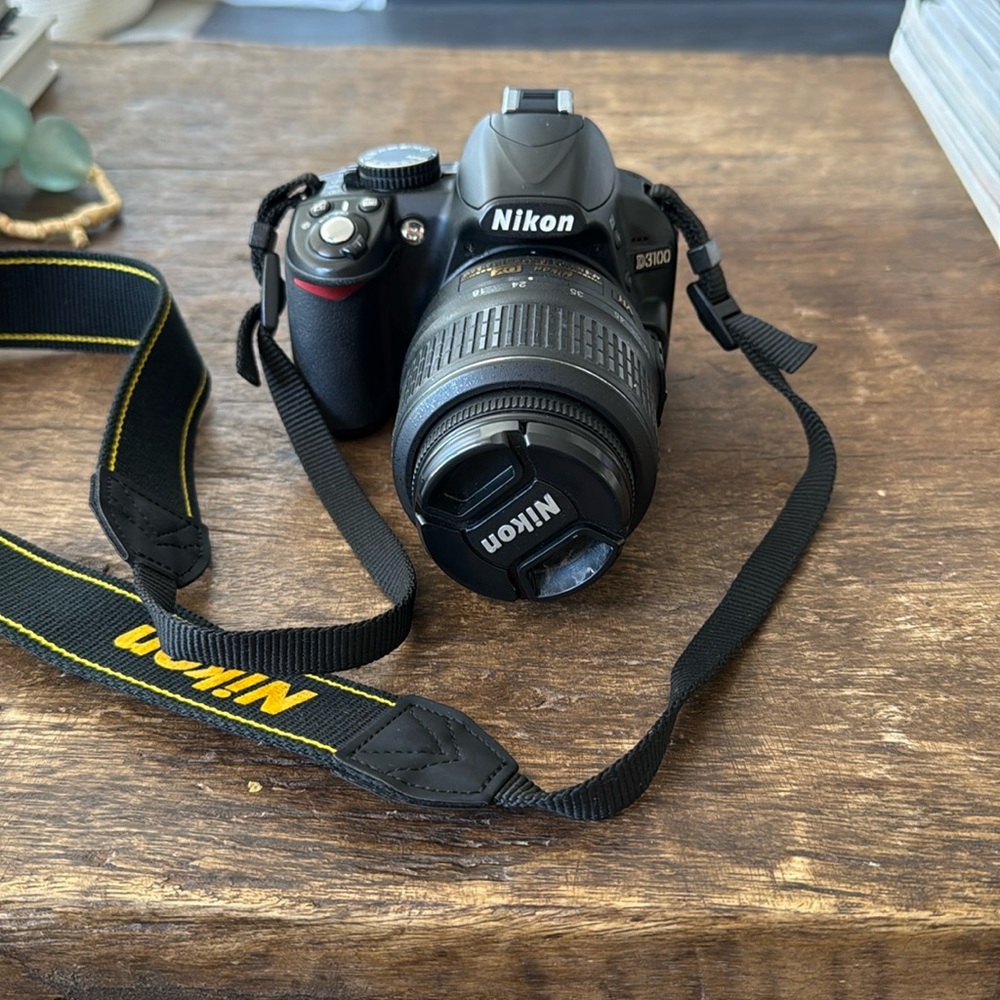 Nikon D3100